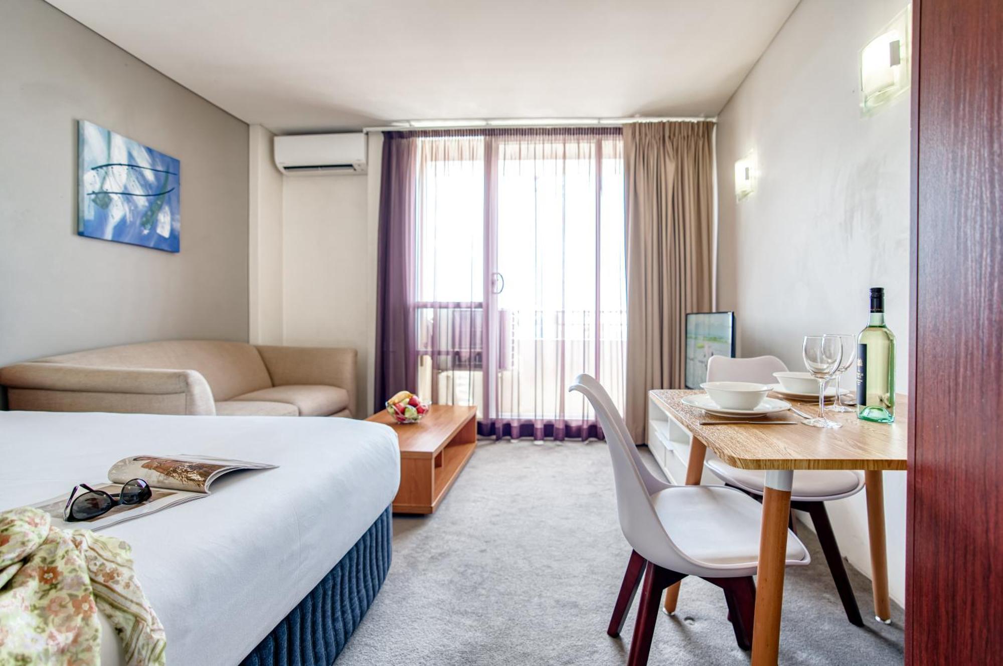 Park Regis Concierge Apartments Sydney Room photo