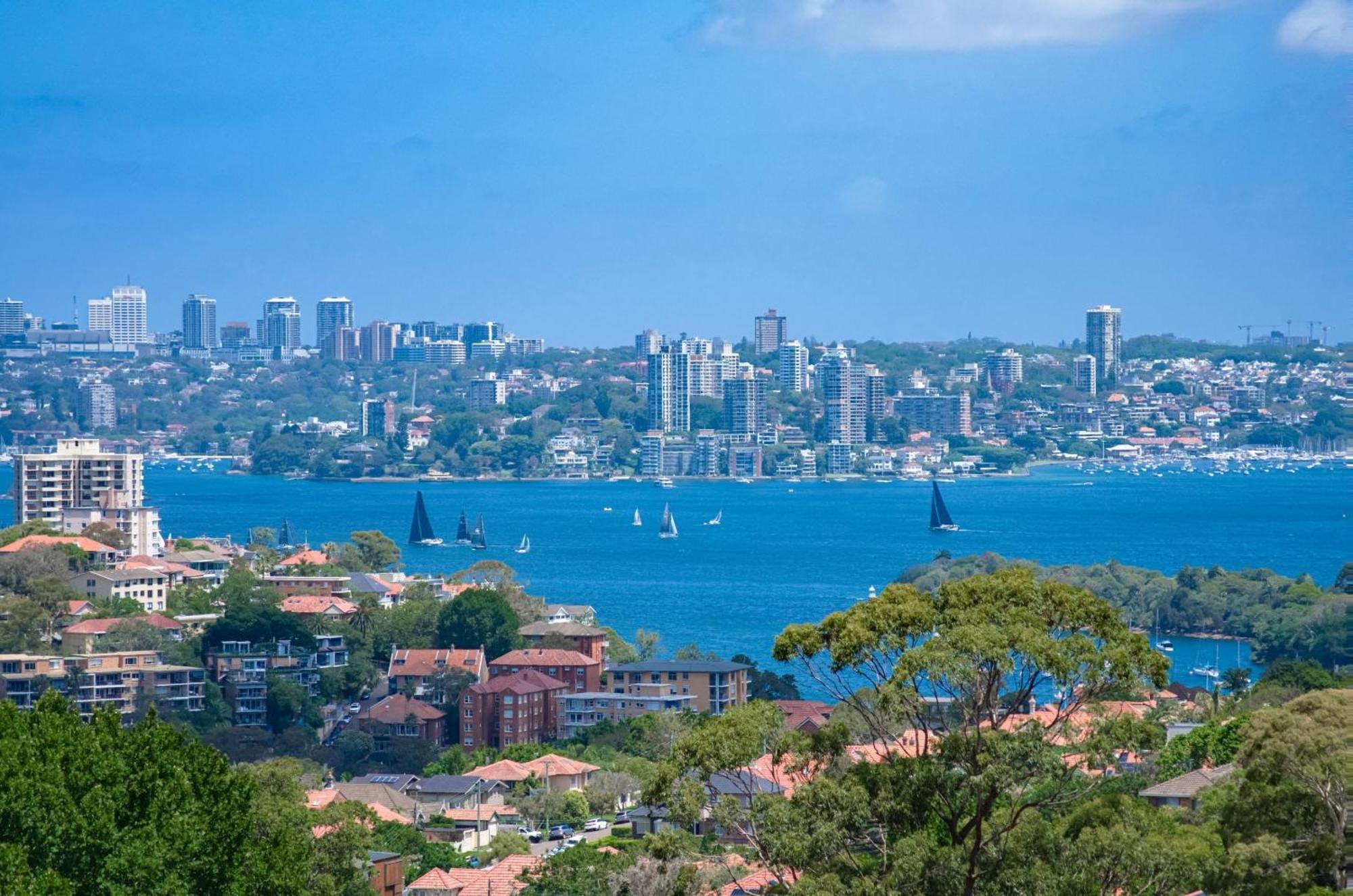 Park Regis Concierge Apartments Sydney Room photo